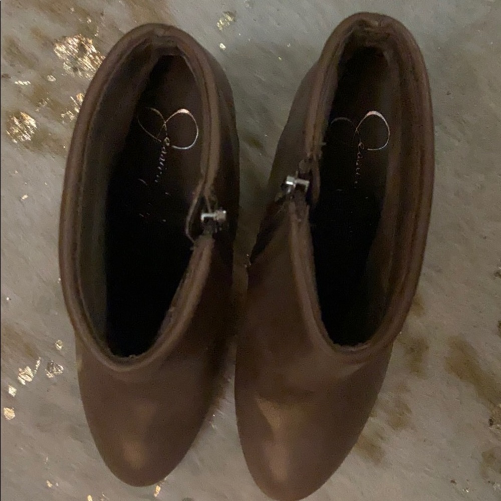 Cute Hidden Platform Anklebootie - image 3